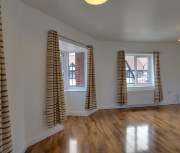 Lower Addiscombe Road, Addiscombe, Croydon, CR0 - Photo 1