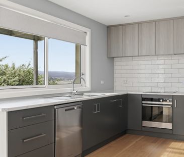 Easy Riverside Living in a Quiet Cul-de-Sac - Photo 5