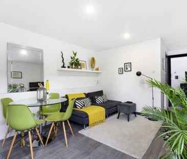 2 bedroom maisonette to rent - Photo 1