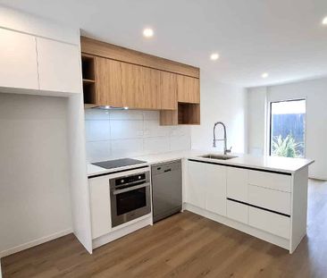 Easy, Modern Living - Photo 4