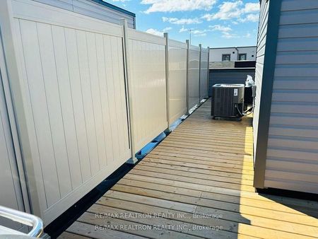 For Lease - 1865 Pickering Parkway Unit# 1103, Pickering, Ontario - Photo 4