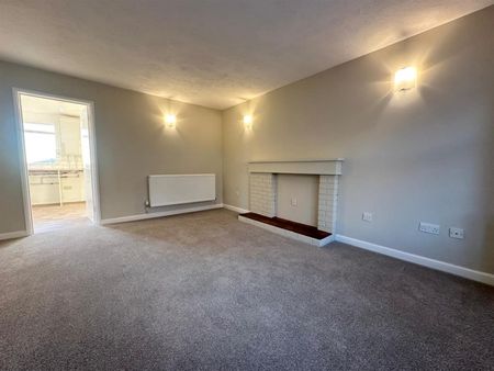 3 bedroom House To Let - Photo 4