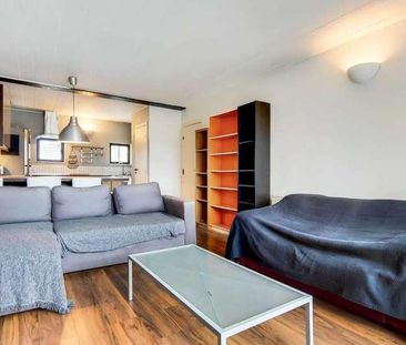 Burrells Wharf Square, Canary Wharf, E14 - Photo 2