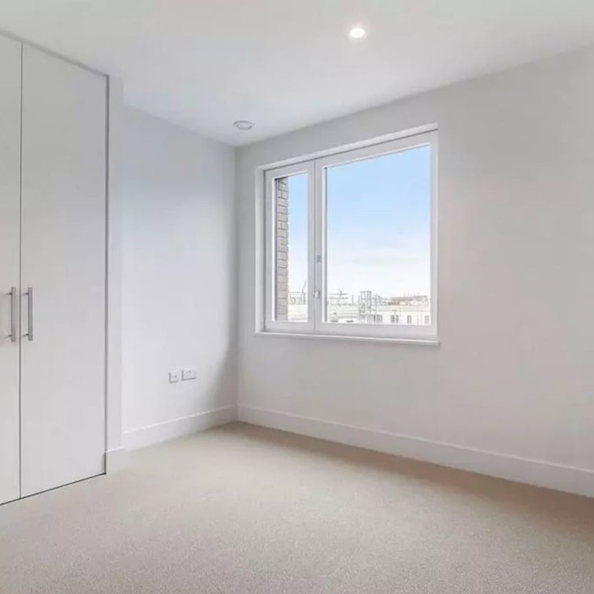 1 Bed Flat, Moulding Lane, SE14 - Photo 1