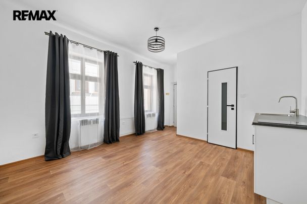 Pronájem bytu 1+kk v osobním vlastnictví 20 m², Úpice - Photo 1