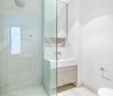 Essendon North - Photo 3