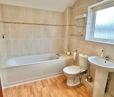 1 bedroom Spacious One Bedroom House to rent - Photo 6