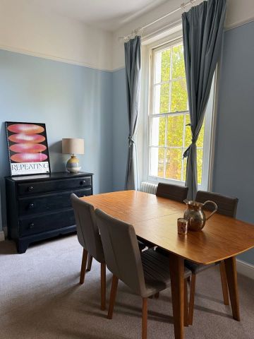 2 Bed Flat, St George's Sq, SW1V - Photo 3