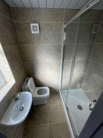 Charter Avenue, Coventry, CV4 - Photo 2