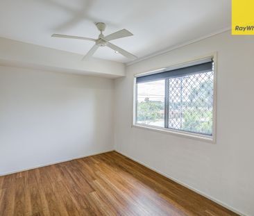 2 Crestview Street, Loganlea QLD 4131 - House For Rent | Domain - Photo 2