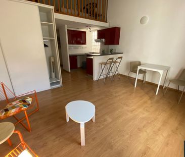 STUDIO MEUBLE de 31 m² AVEC MEZZANINE - CENTRE VILLE - Photo 6