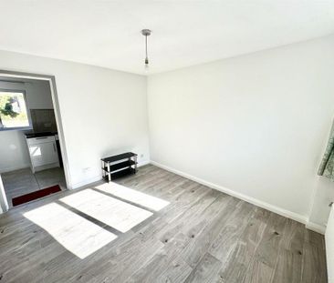 1 bedroom terraced house to rent - Photo 2