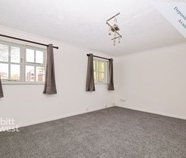 ground flat to rent - Photo 1