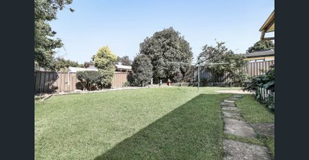 Charming family home in convenient locale - Photo 5