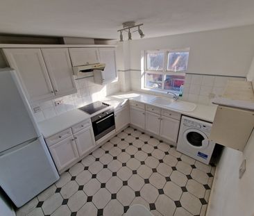 Room in a Shared Flat, Nutmeg Close, E16 - Photo 4