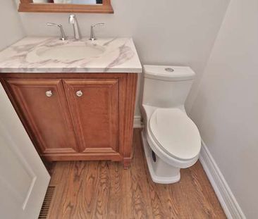 For Lease - 1336 Queen Victoria Avenue, Mississauga, Ontario - Photo 2