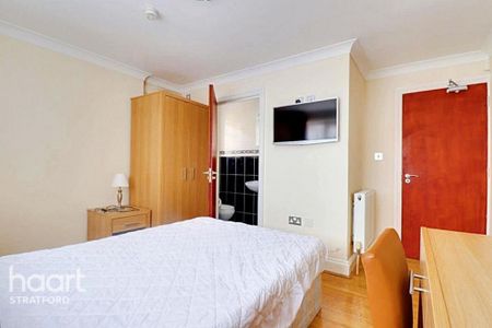 1 bedroom in a flat share to rent - Photo 3