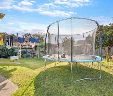 Neat & Comfortable 3-Bedroom Home - Photo 4