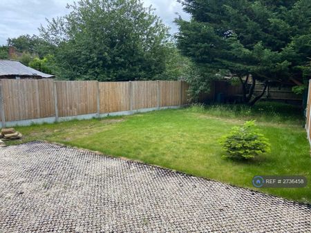 2 bedroom flat to rent - Photo 5