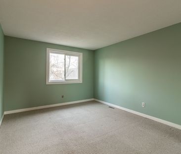 For Lease - 58 Romy Crescent, Thorold, Ontario - Photo 3