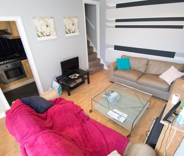 3 bedroom terraced house to rent - Photo 2