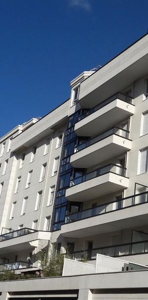 location Appartement T4 DE 99.9m² À PARIS - Photo 1