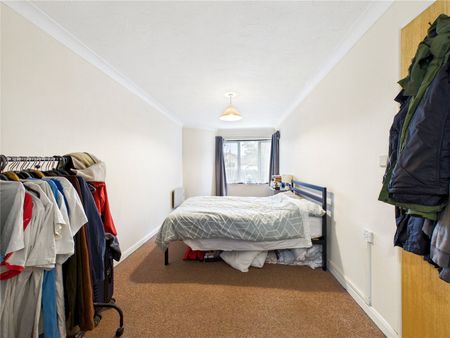 Burgess Place, Martlesham Heath, Ipswich, IP5 3QZ - Photo 4