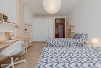 Via Cesare Cremonino, Padova, Veneto 35124