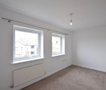 Featherwood Avenue, Newcastle Upon Tyne, NE15 - Photo 2