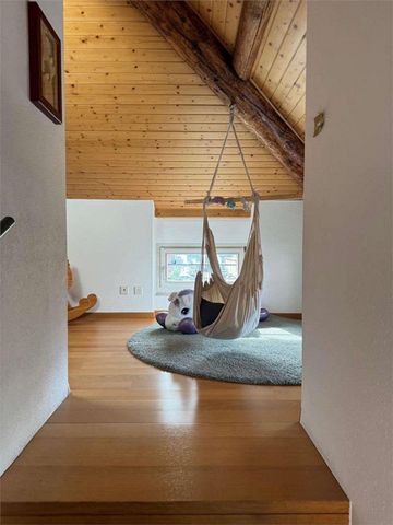 Beautiful house in Chiasso for rent, near the center with large garden - Photo 3