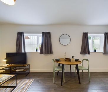 2 bedroom flat to rent - Photo 6