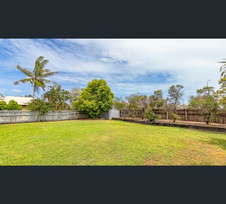 11 Saxby Crescent, Mount Louisa, Qld 4814 - Photo 4