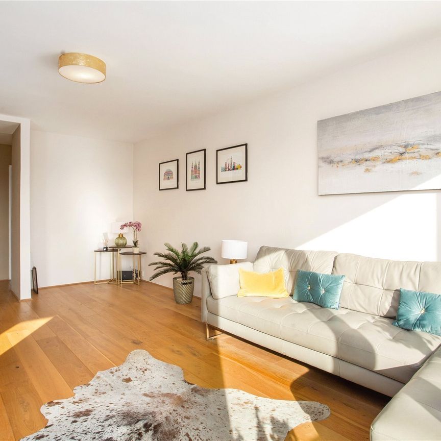 Wimbledon Park Road, London, SW19 flat to rent - Photo 1