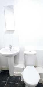 Bellevue Road, SOUTHAMPTON - Photo 4