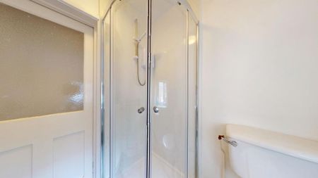 4 bedroom terraced house to rent - Photo 5