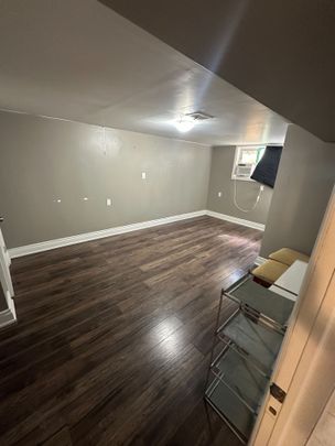 For Lease - 186 Maurice Drive Unit# Bsmt, Oakville, Ontario - Photo 1