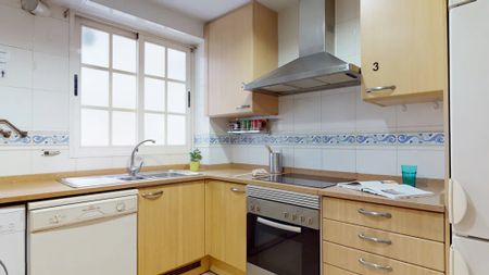 Carrer de Pere Aleixandre, Valencia, Valencian Community 46006 - Photo 4