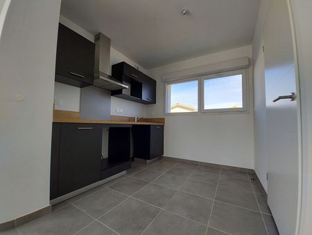 Apartment - Photo 2