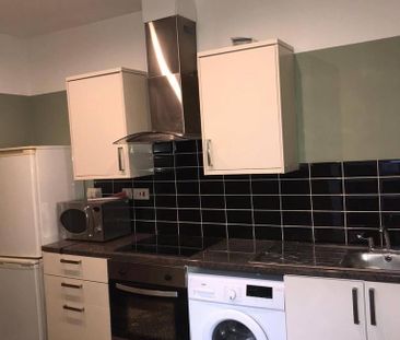 2 bedroom flat to rent - Photo 6