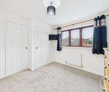 Field End Road, Halton, Leeds, LS15 - Photo 4