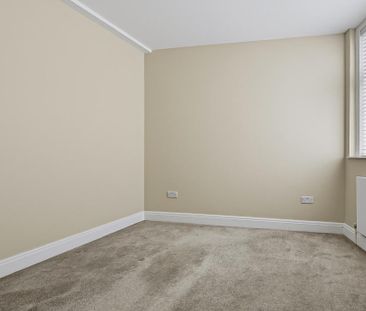 3 bedroom apartment to rent - Photo 5