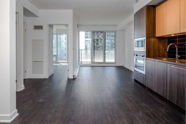 For Lease - 115 Blue Jays Way Unit# 3307, Toronto, Ontario - Photo 1
