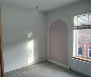 25, Gordon Street - Photo 2