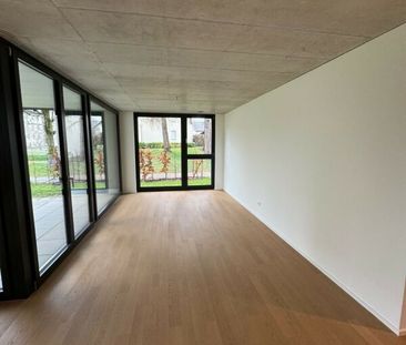 Lebensqualität in schönem Wohnviertel - Wohnung mit Sitzplatz - Photo 2