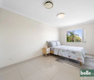 Modern Family Duplex with Space, Style & Convenience - Photo 4