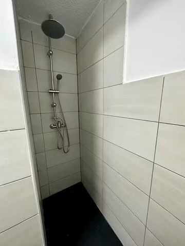 Carrer Félix del Río, Valencia, Valencian Community 46025 - Photo 2