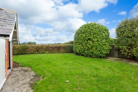3 bedroom detached house to rent - Photo 5