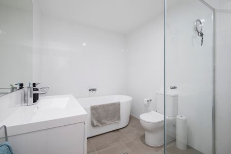 2/16 Hill Street, North Lambton NSW 2299 - House For Rent | Domain - Photo 4