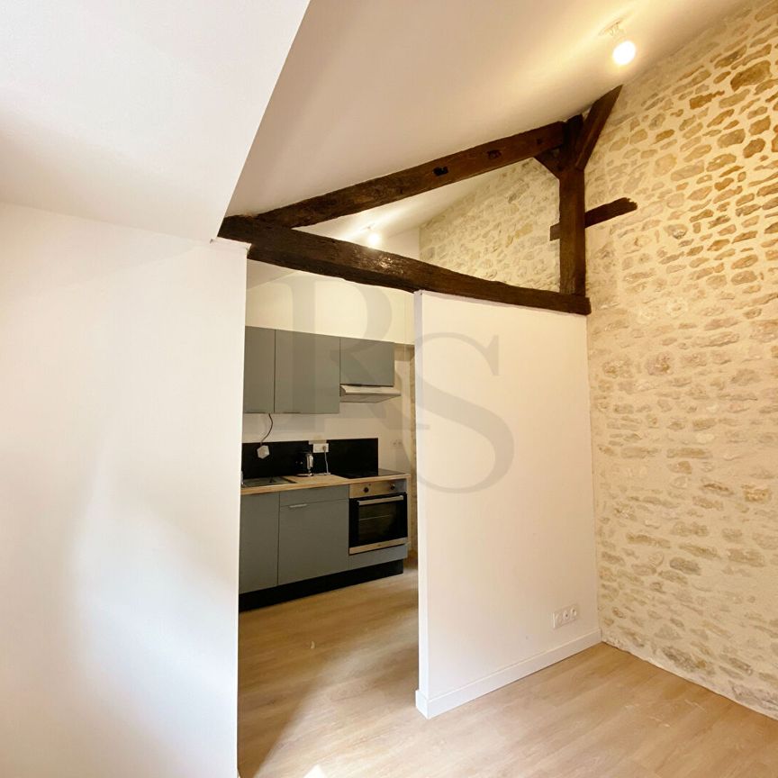 Location Appartement 1 pièce 17m² - Photo 1