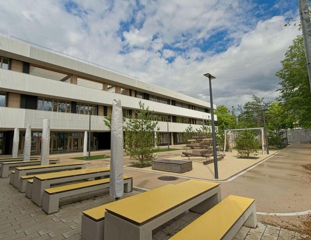 LUXUSDOMIZIL: Galeriewhg, gr. Dachterrrasse, Alleinlage, 4 Zi Whg, ruhig, Tram, U Bahn, Energiest A+ - Foto 1